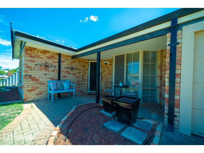 8 Ozark Place, Warnbro WA 6169