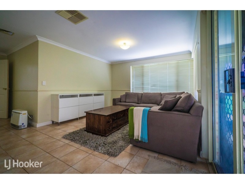 8 Ozark Place, Warnbro WA 6169
