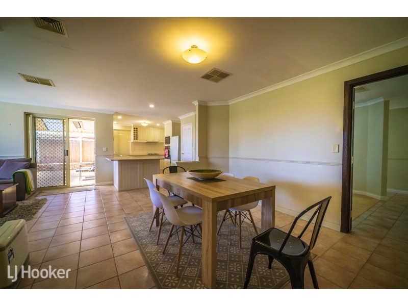 8 Ozark Place, Warnbro WA 6169