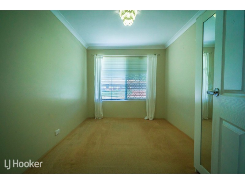 8 Ozark Place, Warnbro WA 6169