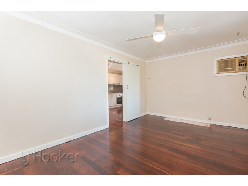 31 Steward Way, Orelia WA 6167