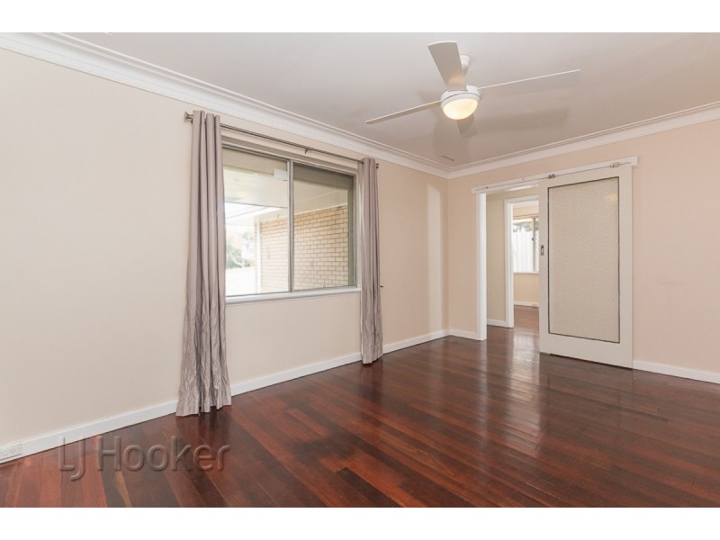31 Steward Way, Orelia WA 6167