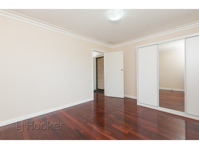 31 Steward Way, Orelia WA 6167