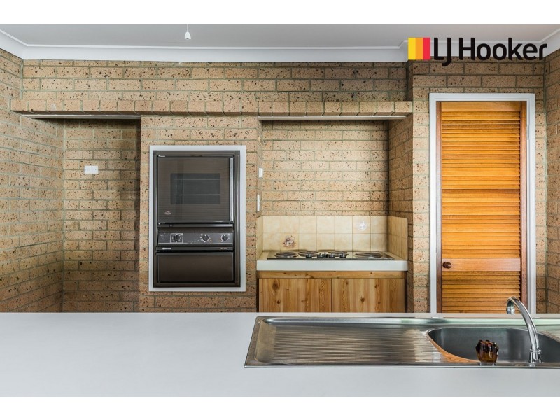 40 Kenton Way, Rockingham WA 6168