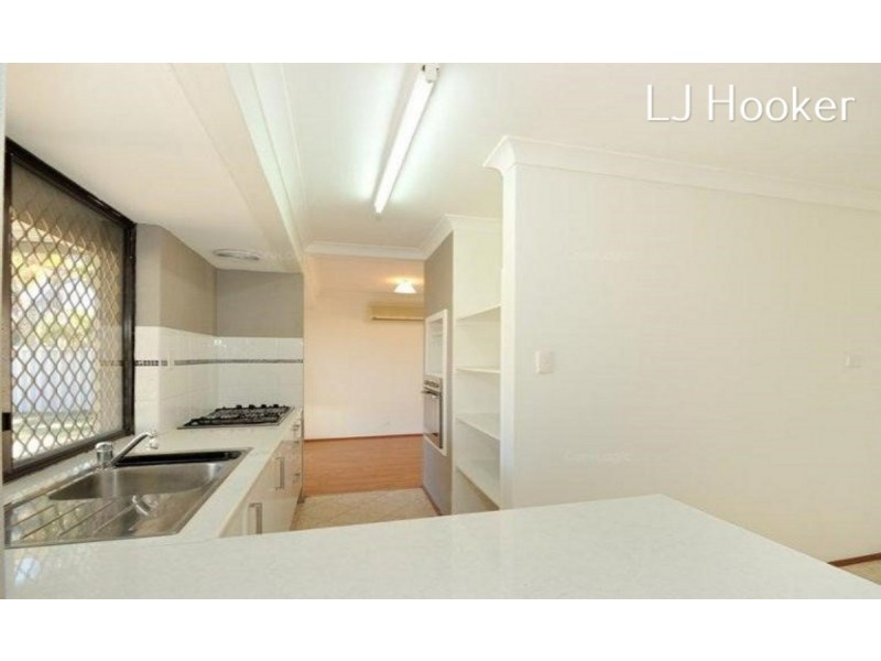 11 Grange Drive, Cooloongup WA 6168