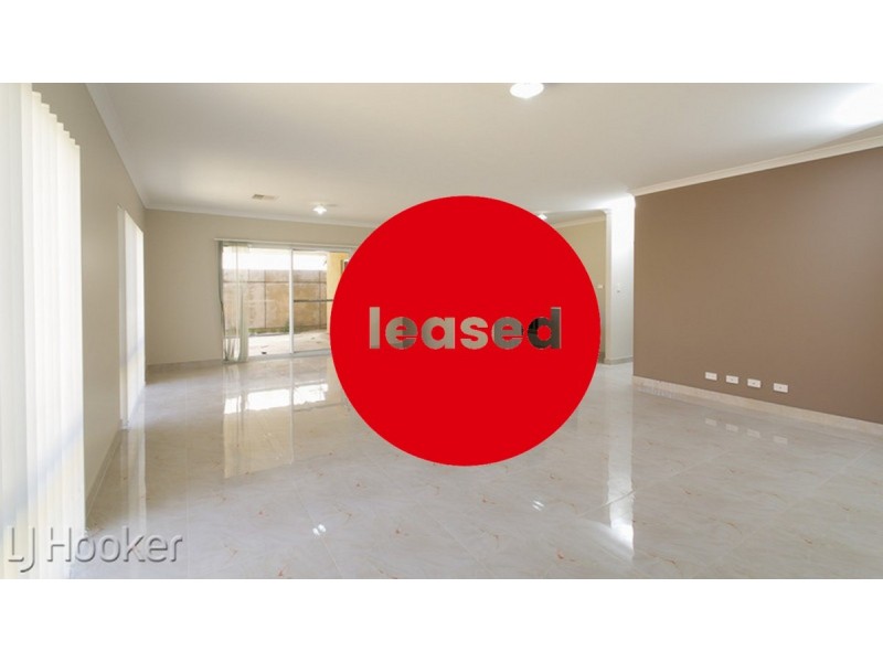 28 Sapphire Chase, Wellard WA 6170