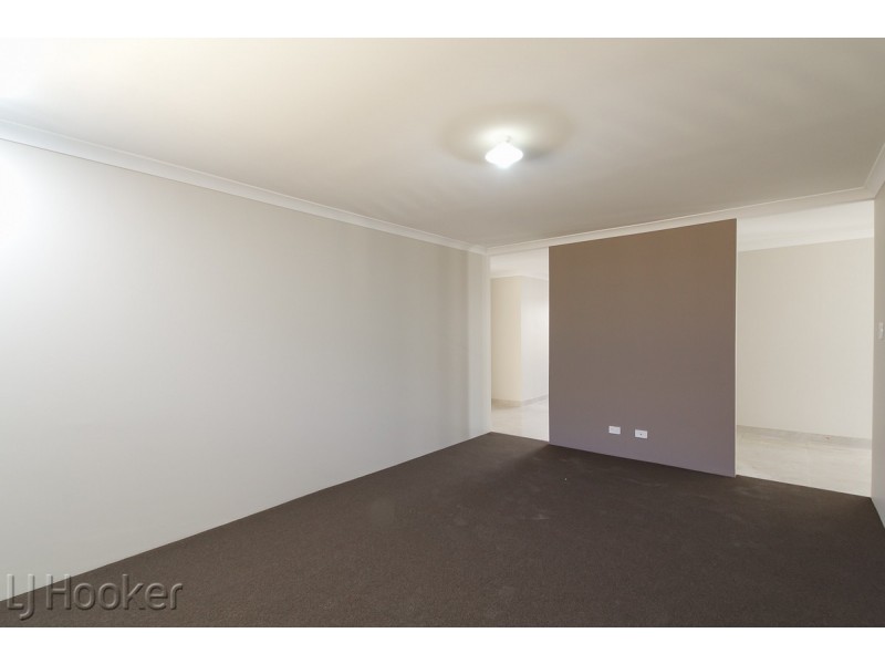 28 Sapphire Chase, Wellard WA 6170