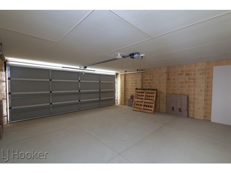 28 Sapphire Chase, Wellard WA 6170