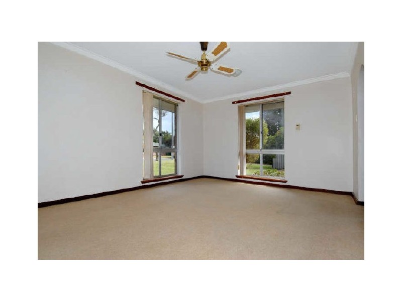 4 Ricketts Court, Rockingham WA 6168