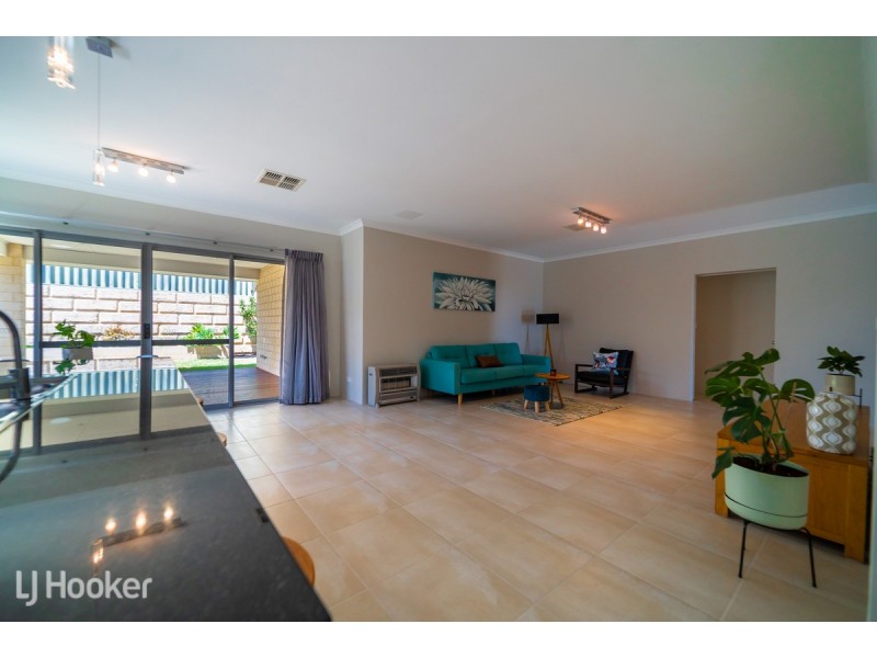 34 Clearwater Way, Singleton WA 6175