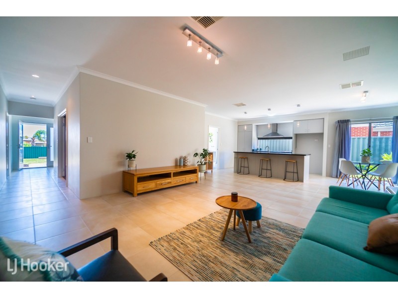 34 Clearwater Way, Singleton WA 6175