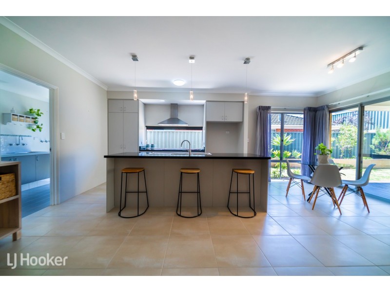 34 Clearwater Way, Singleton WA 6175