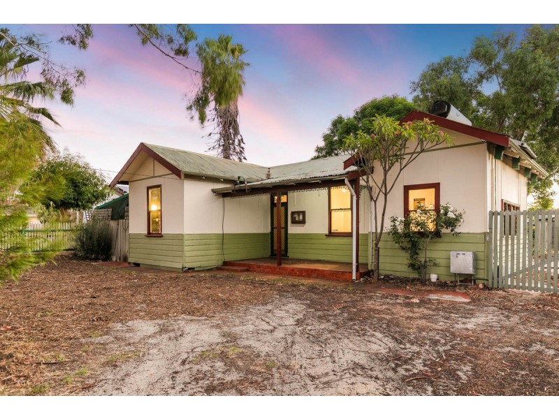 44 Little John Road, Armadale WA 6112