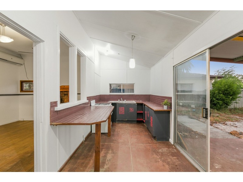 44 Little John Road, Armadale WA 6112