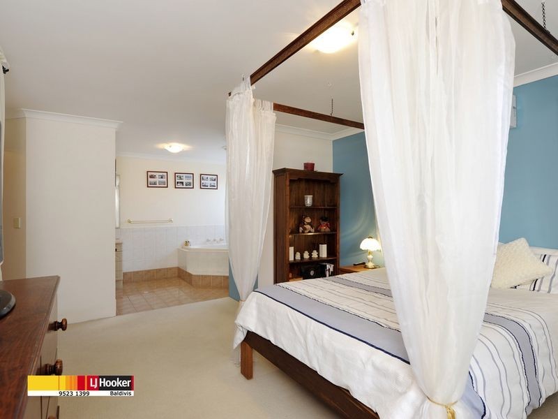 61 Huxtable Terrace, Baldivis WA 6171