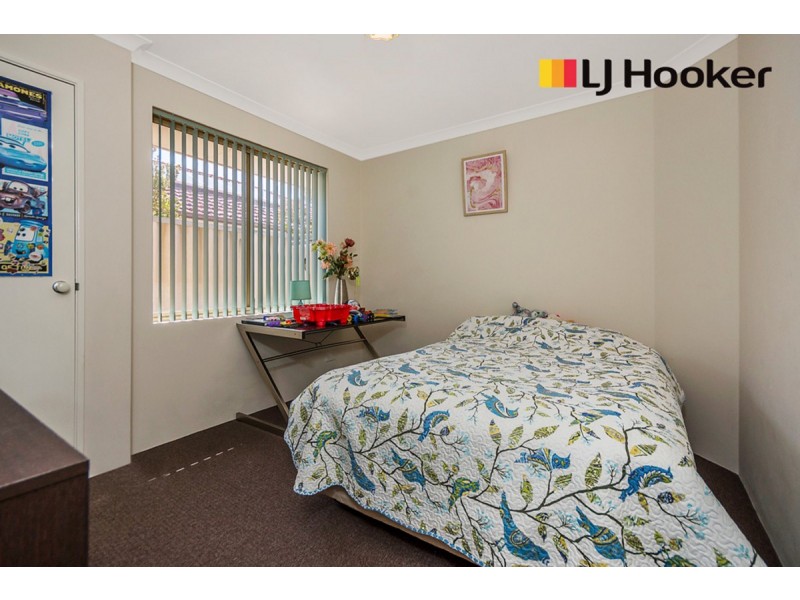 35 Brindabella Avenue, Rockingham WA 6168