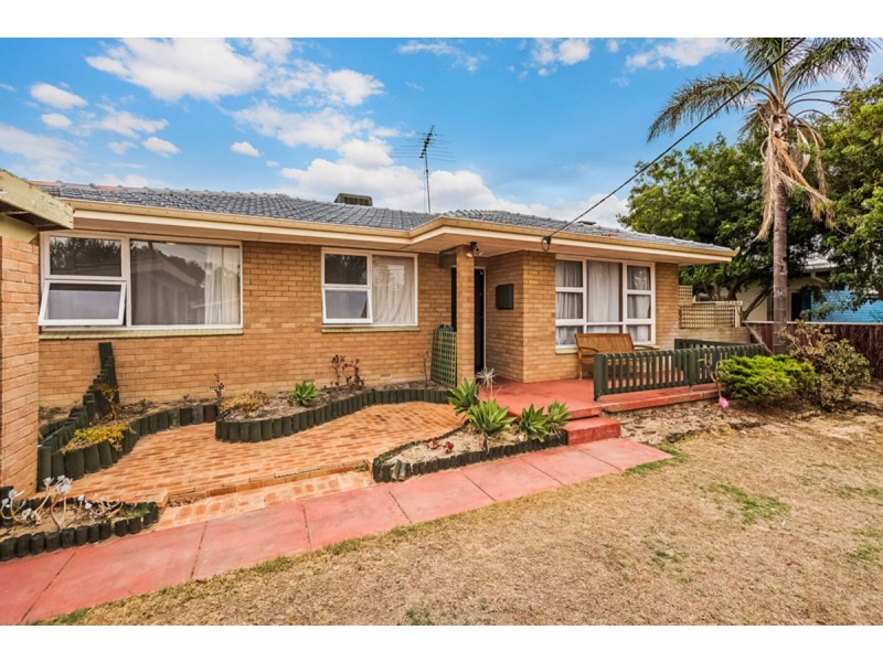 7 Pictor Court, Rockingham WA 6168