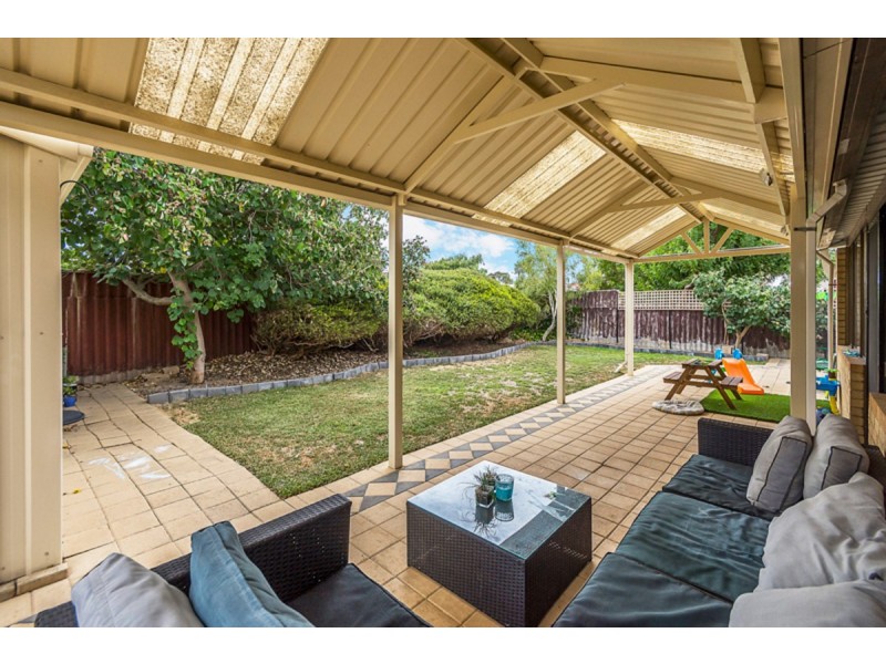 7 Pictor Court, Rockingham WA 6168