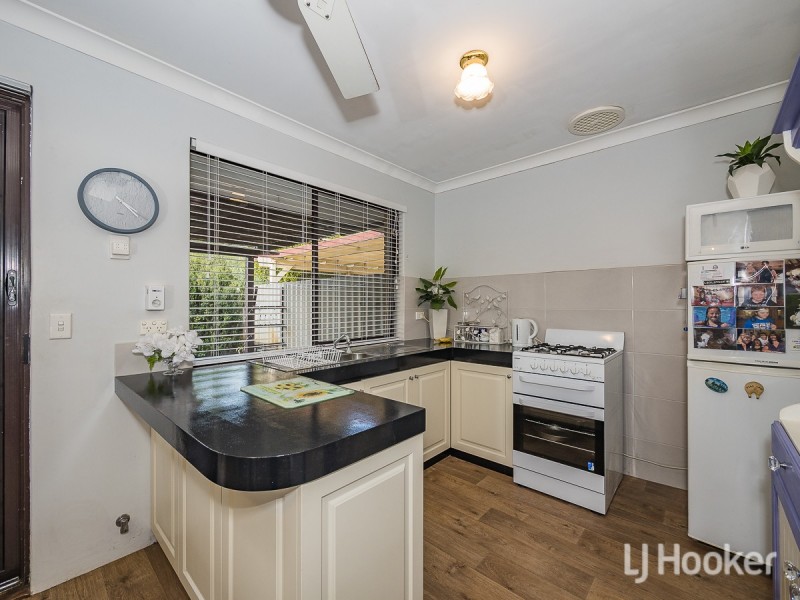 9A Jamaican Road, Safety Bay WA 6169