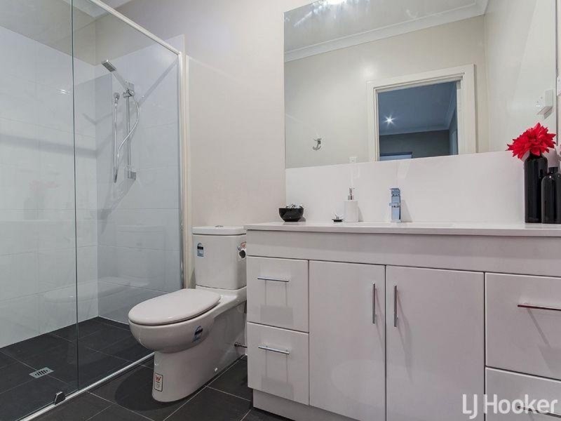 3 Ollis Street, Safety Bay WA 6169