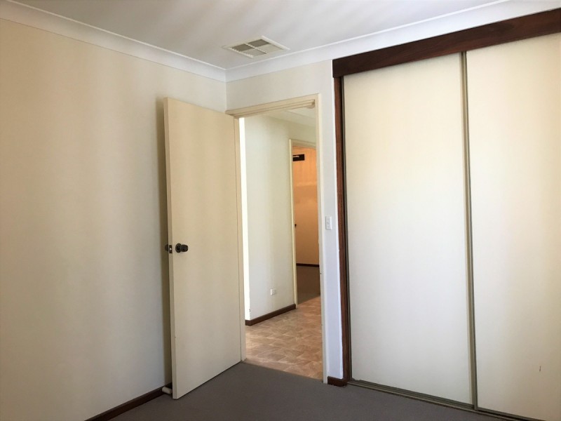 32 Kurrajong Road, Safety Bay WA 6169