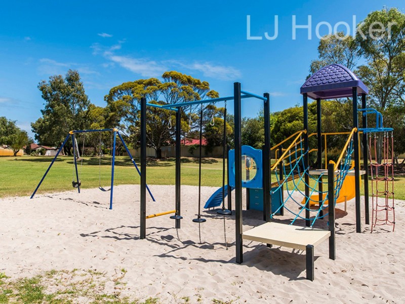 45 St Andrews Loop, Cooloongup WA 6168