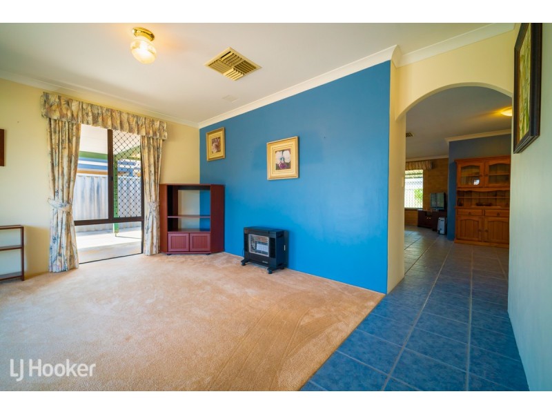 5 Silver Grove, Warnbro WA 6169