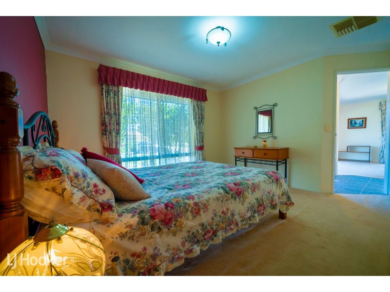 5 Silver Grove, Warnbro WA 6169