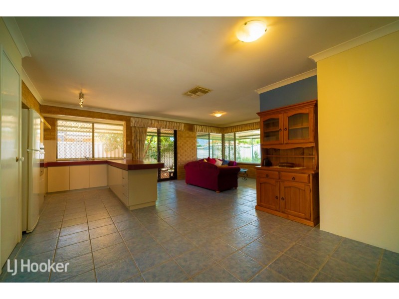 5 Silver Grove, Warnbro WA 6169