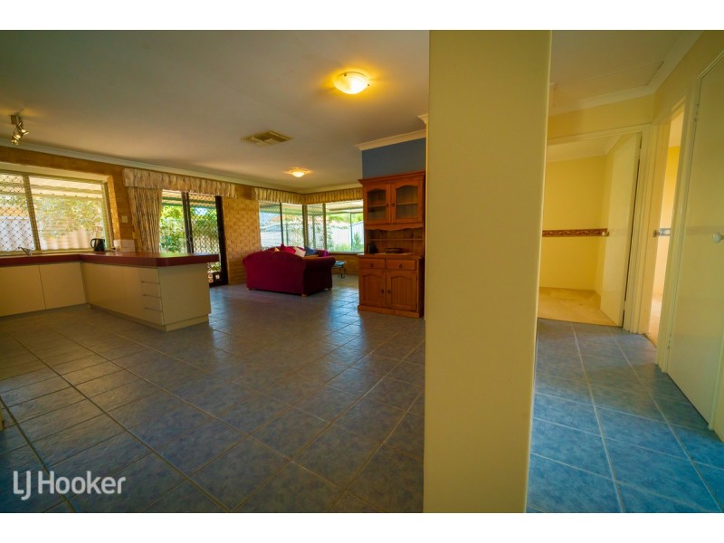 5 Silver Grove, Warnbro WA 6169