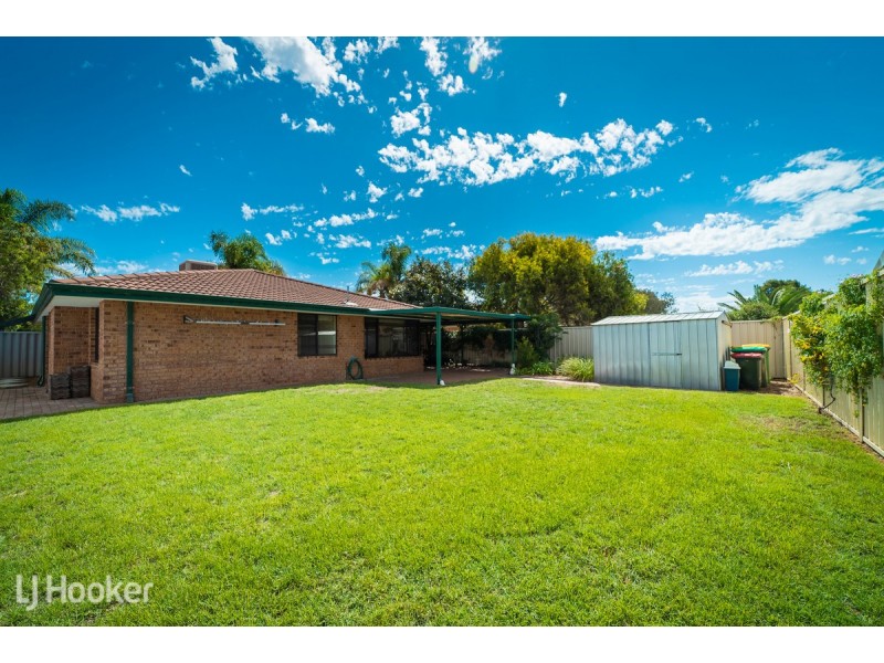 5 Silver Grove, Warnbro WA 6169