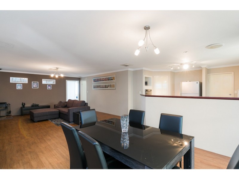 13 Lomandra View, Baldivis WA 6171