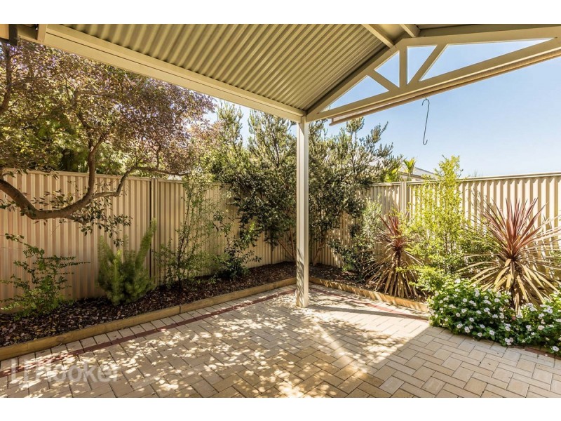 5 Swanbourne Avenue, Secret Harbour WA 6173