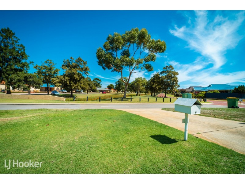 49 Ritchie Drive, Rockingham WA 6168