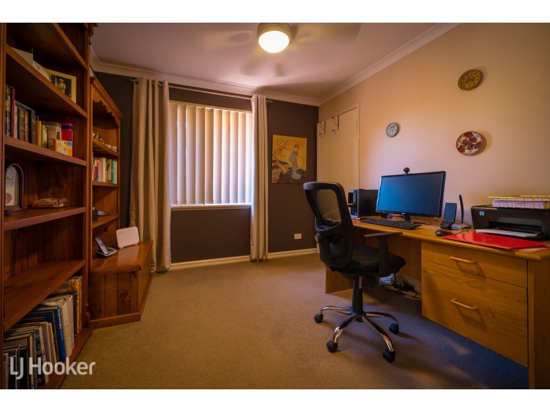 49 Ritchie Drive, Rockingham WA 6168