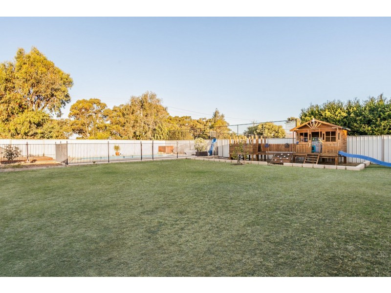 27 Lombadina Parade, Secret Harbour WA 6173