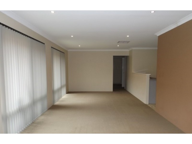 19 Boobook Lane, Baldivis WA 6171