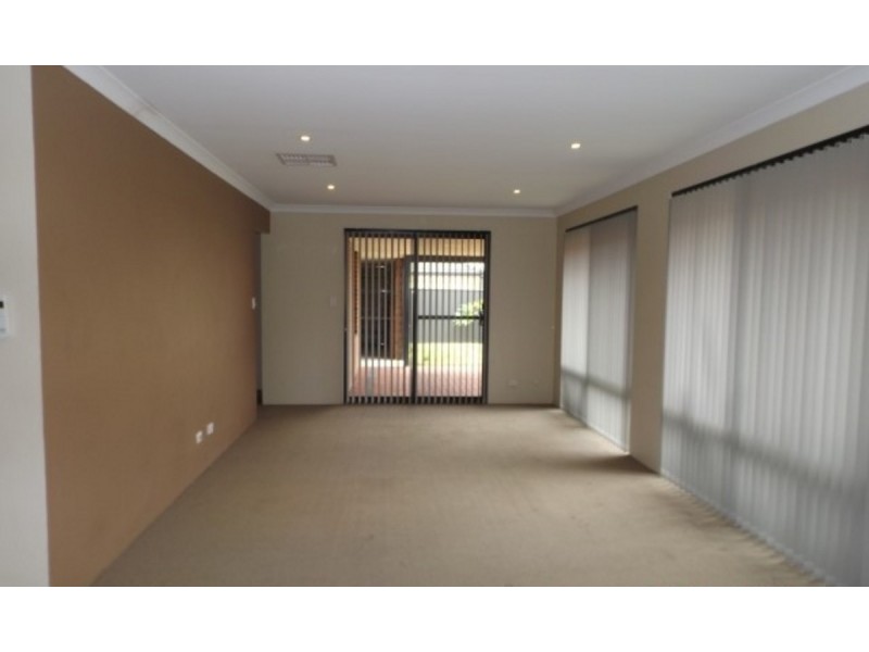 19 Boobook Lane, Baldivis WA 6171
