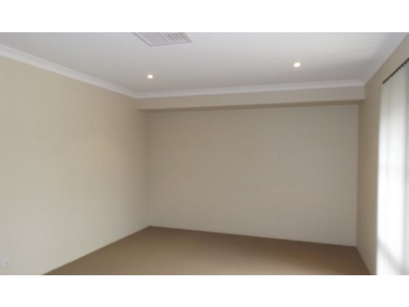 19 Boobook Lane, Baldivis WA 6171