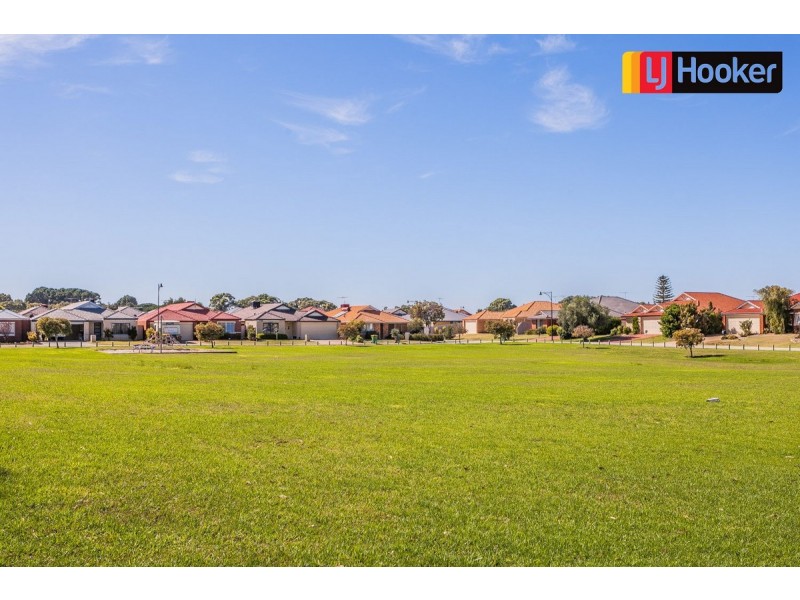 10 Torquay Way, Secret Harbour WA 6173