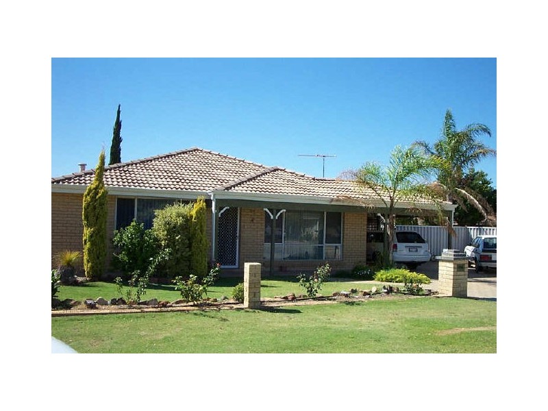 4 Chittering Place, Cooloongup WA 6168