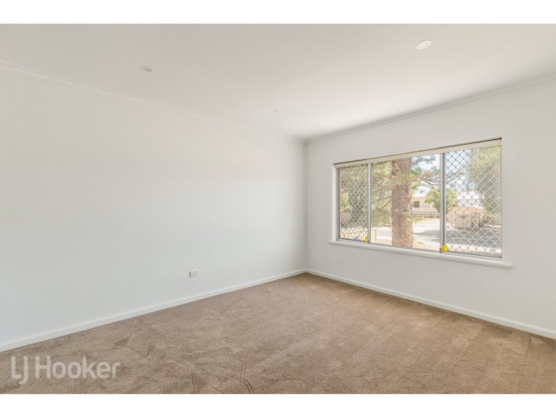 215 Kent Street, Rockingham WA 6168