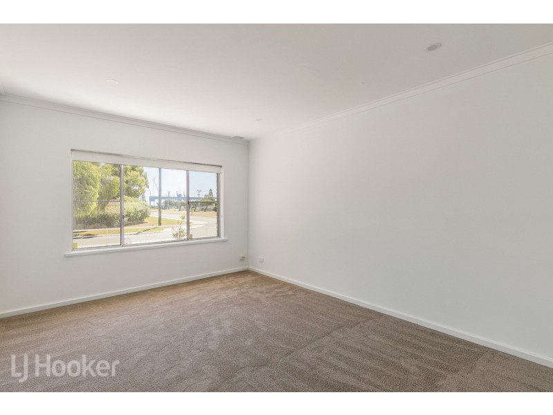 215 Kent Street, Rockingham WA 6168