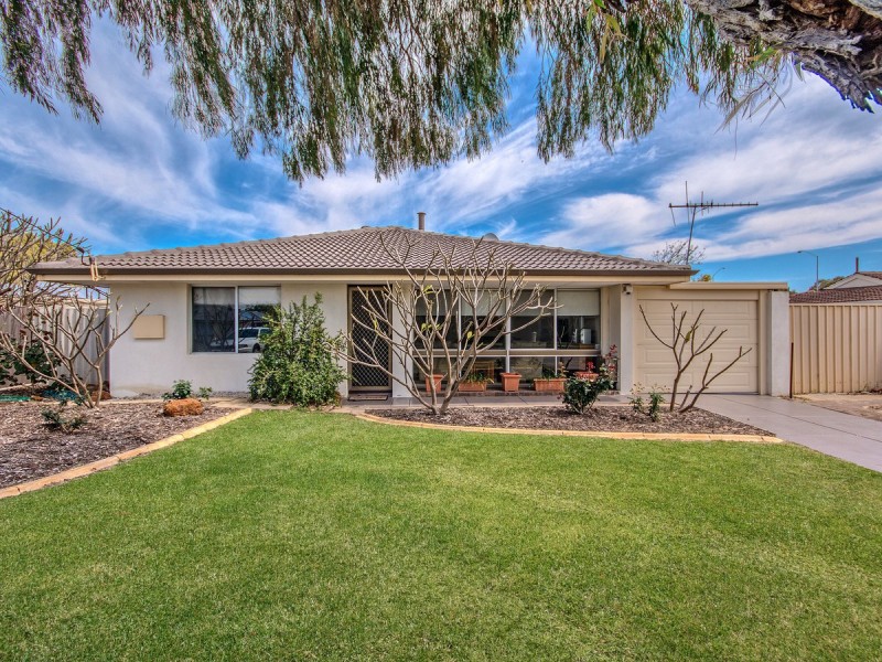 13 Milina Street, Hillman WA 6168