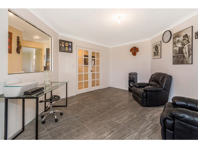 73 San Sebastian Boulevard, Port Kennedy WA 6172