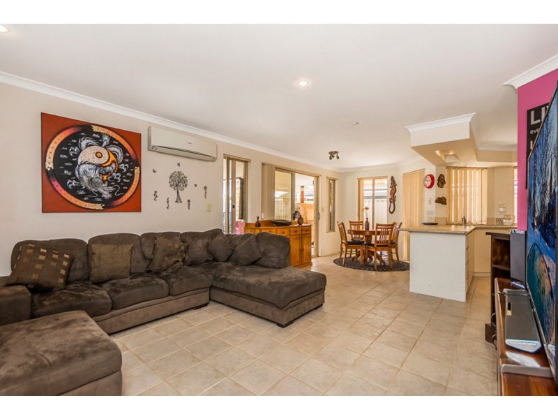 73 San Sebastian Boulevard, Port Kennedy WA 6172