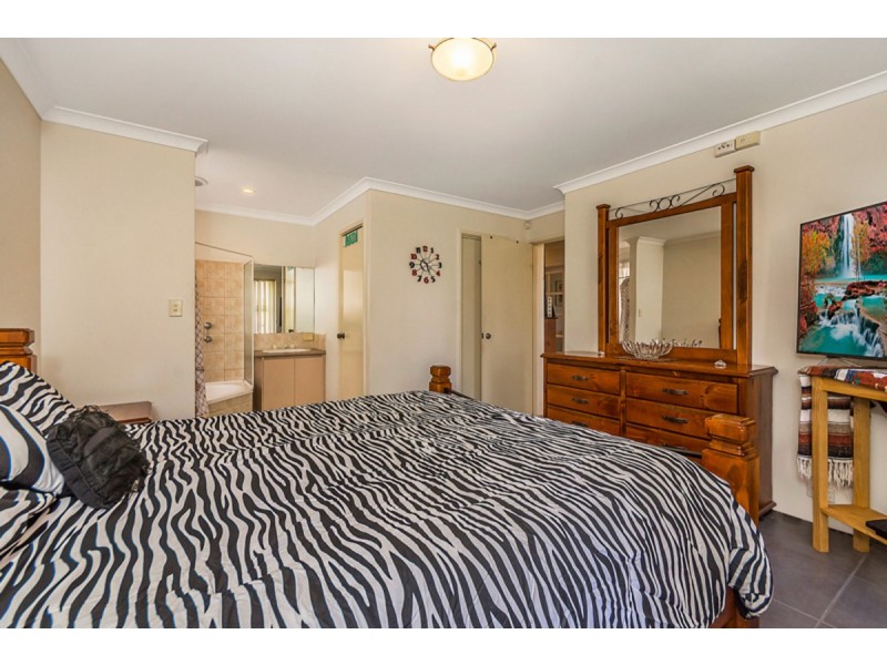 73 San Sebastian Boulevard, Port Kennedy WA 6172