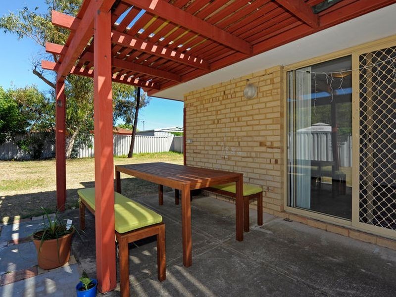 12 Teakdale Close, Safety Bay WA 6169