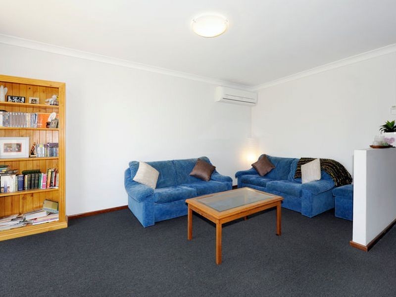 12 Teakdale Close, Safety Bay WA 6169