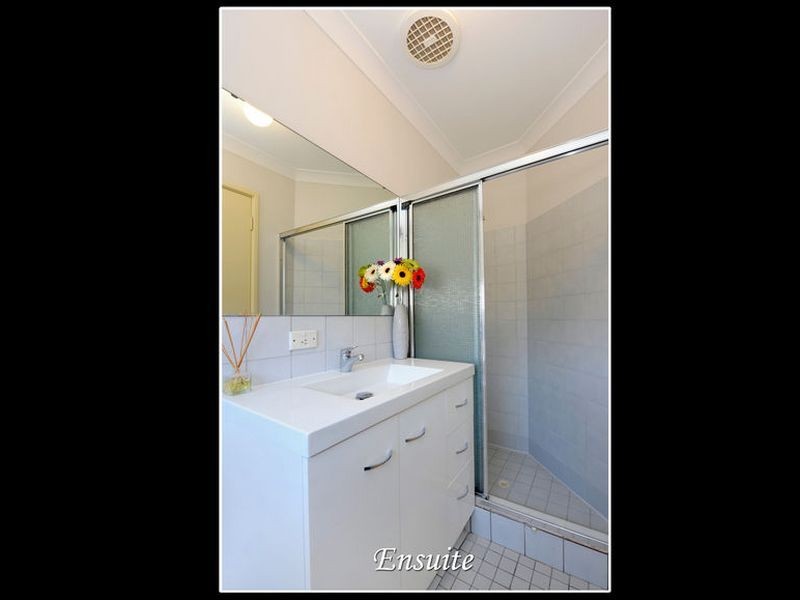 12 Teakdale Close, Safety Bay WA 6169